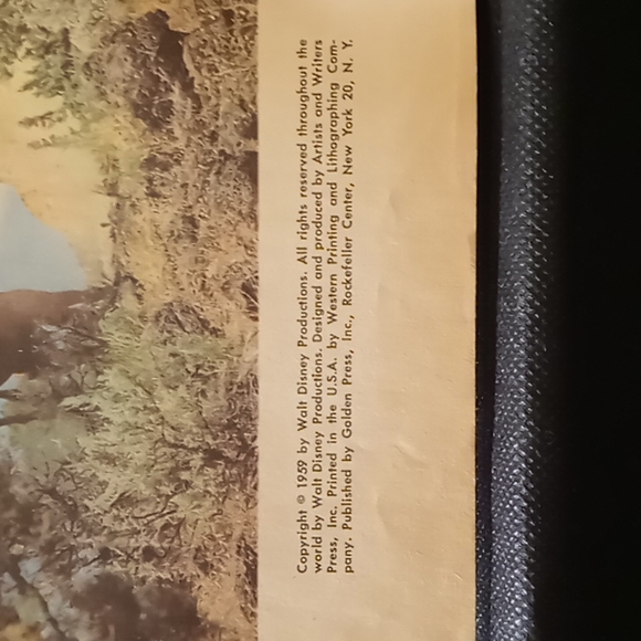 Vintage 1959 Walt Disney's "Tonka" Little Golden Book - Picture 8 of 16